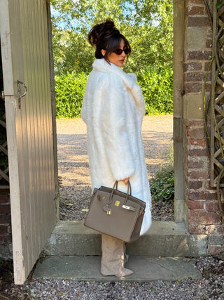 AUBREY Long Faux Fur Long Sleeved Collared Coat In Frost