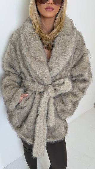 ELLE Belted Faux Fur Long Sleeved Coat In Fawn