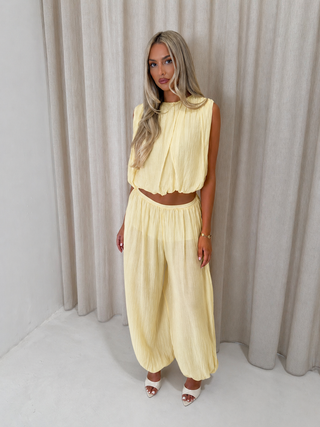 MARA Balloon Hem Sleeveless Top & Trouser Co-Ord In Lemon