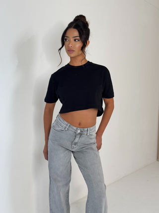 THEA Short Sleeved Boxy Cropped T-Shirt In Black