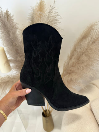 DIXIE Cowboy Mini Suede Heeled Boots In Black