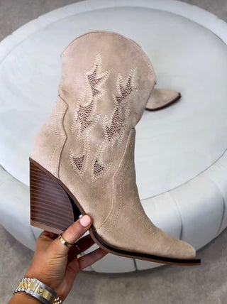 DIXIE Cowboy Mini Suede Heeled Boots In Beige