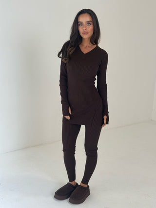 FREYA Long Sleeved V Neck Ribbed Top & Legging Co-Ord In Chocolate