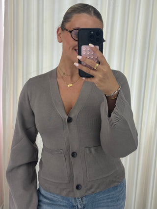 SOPHIE Long Sleeved V Neck Button Up Pocket Detail Cardigan In Mocha