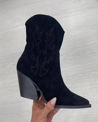DIXIE Cowboy Mini Suede Heeled Boots In Black