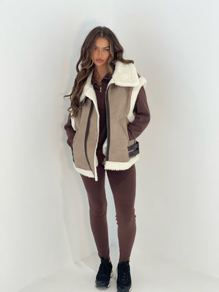 PRE ORDER SHIPS 29/09 BEAR Faux Shearling Gilet In Taupe