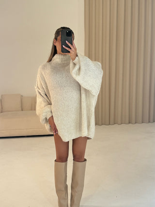 HUNTER Oversized Knitted Jumper In Vanilla